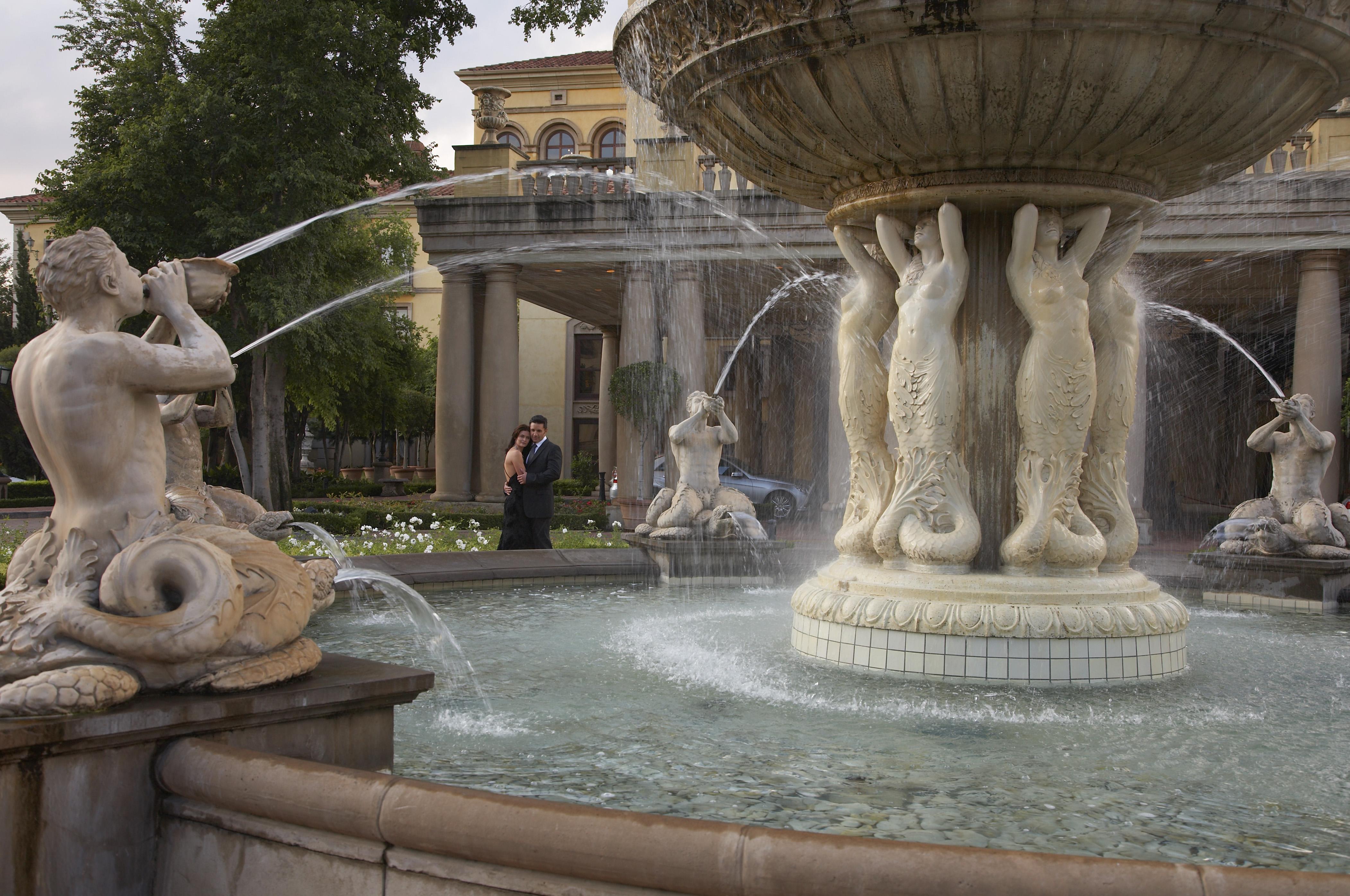 Palazzo Hotel フォーウェイズ エクステリア 写真 Fountain of the Four Rivers