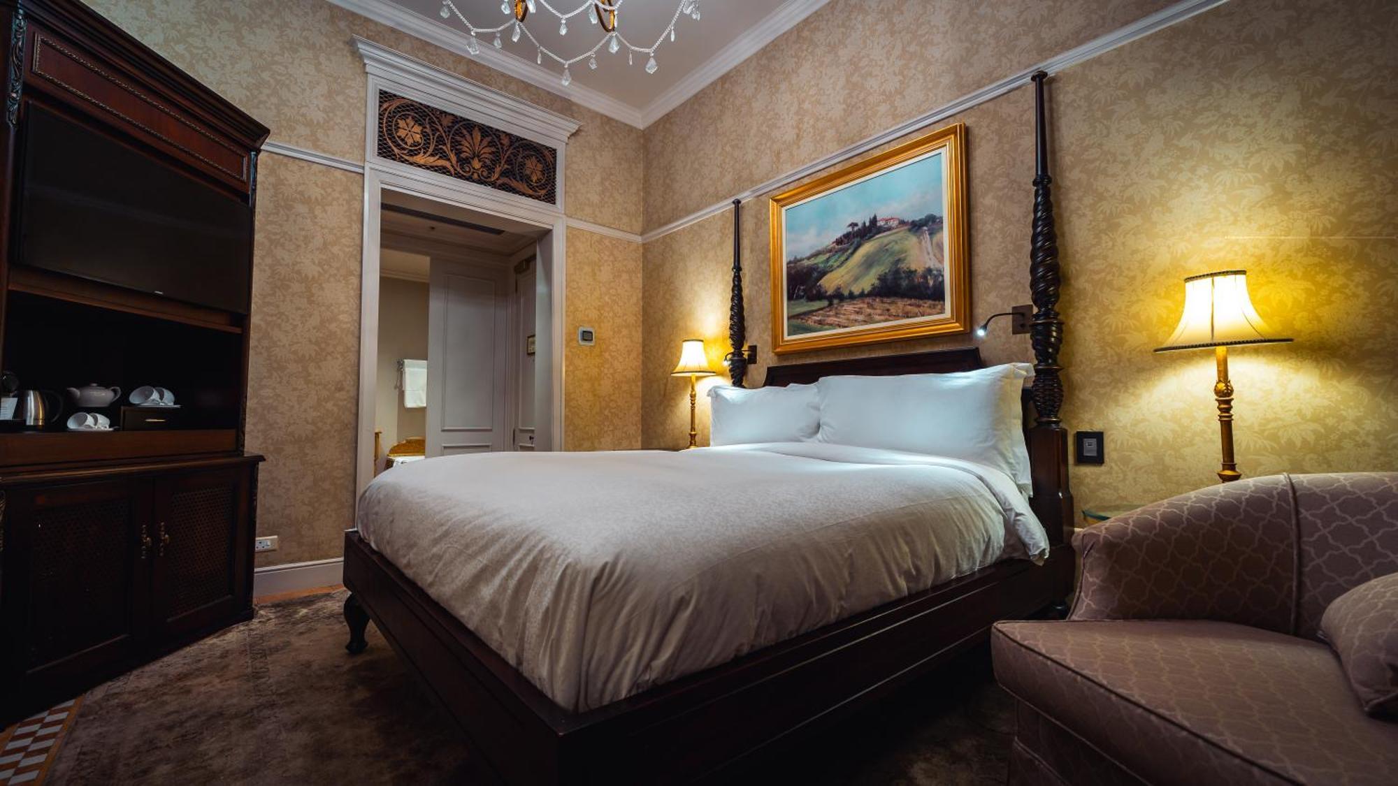 Palazzo Hotel フォーウェイズ エクステリア 写真 A bedroom at the hotel